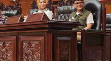 Bunda Literasi Indonesia: Literasi, Kunci Mutlak Meraih Indonesia Emas yang Gemilang